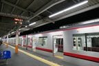 最終電車後に車両避難訓練が動き出す