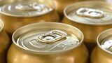 知らずに摂取している食品添加物が安全なのかどうかについて解説します（写真：Buntan2019／PIXTA）