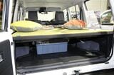 トイファクトリーのトヨタ「ランドクルーザー70」車中泊キット（筆者撮影）