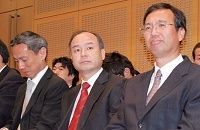 棚上げになったNTT分割、ソフトバンクの誤算
