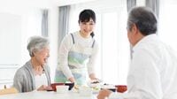 高齢の親が食べてはいけない｢身近な食材3選｣ ｢脳のゴミ｣が密接に関係する認知機能の低下
