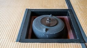 ｢平蜘蛛だけは命に代えても渡したくなかった｣"天下人"信長にも屈せず…松永久秀が命を懸けた茶器