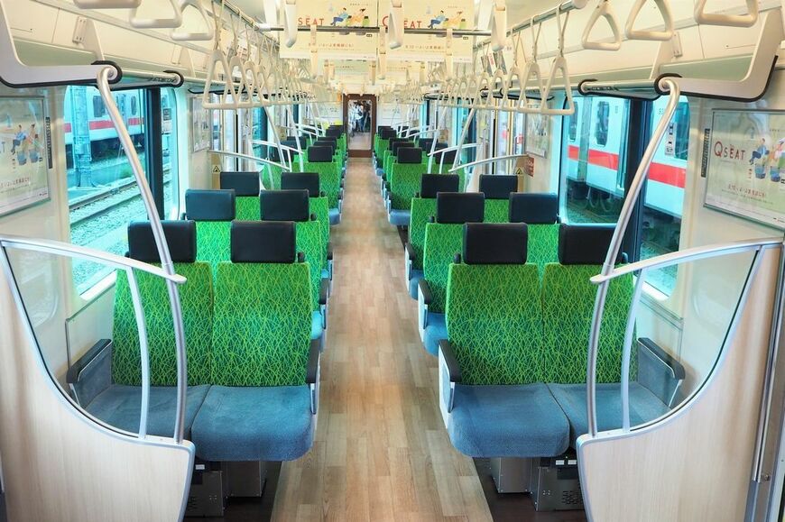 東横線Qシート車内