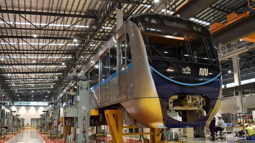 ジャカルタ地下鉄車両メンテ