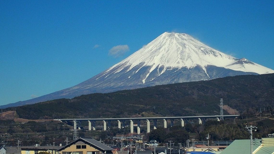 新幹線 両側の車窓 から見える富士山のナゾ 新幹線の車窓はこんなに面白い 東洋経済オンライン 社会をよくする経済ニュース