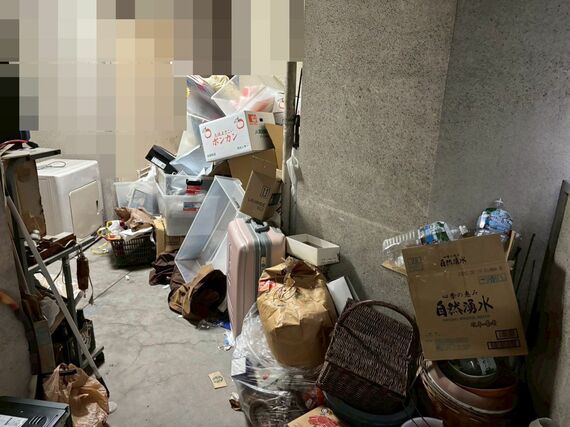 荒れたマンション