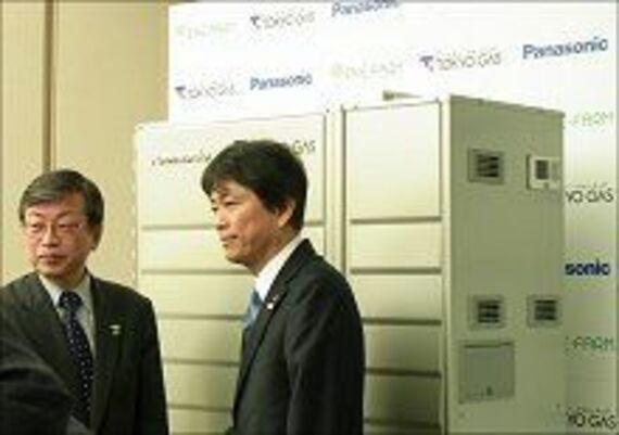 東京ガスとパナソニックが家庭用燃料電池「エネファーム」第２世代機発売へ、約３割値下げで「普及期の入り口」に