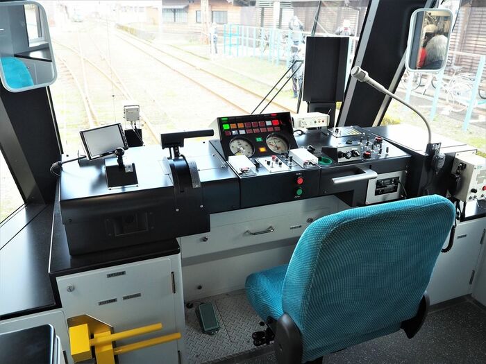 視界の広い運転席