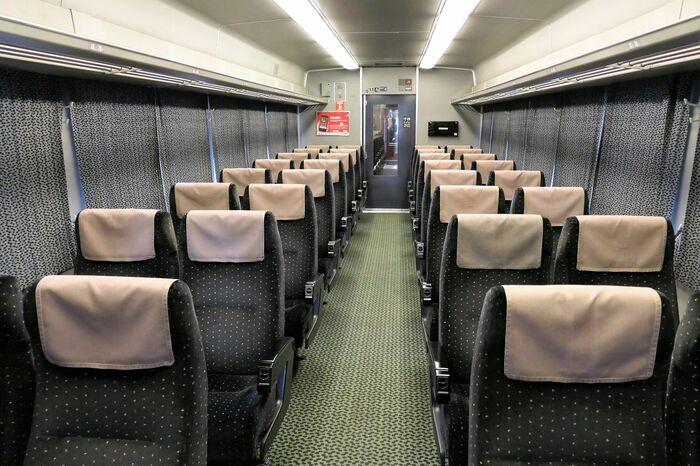 普通車の座席