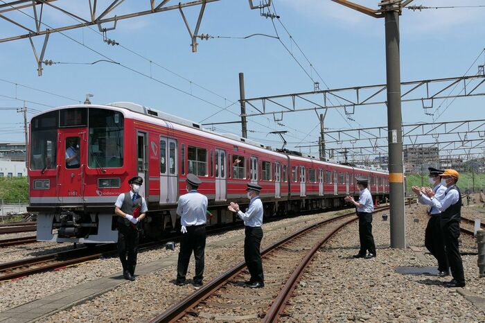 合図もほぼ完璧で運転士との「打ち合わせ」が