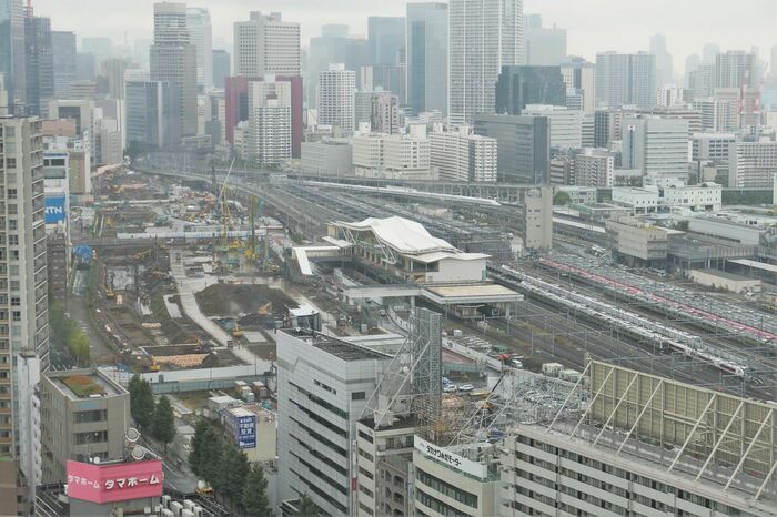 30階から見た高輪ゲートウェイ駅