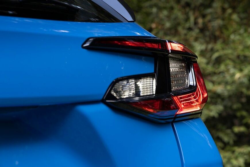 LAショーで発表された新型インプレッサ（写真：Subaru of America）