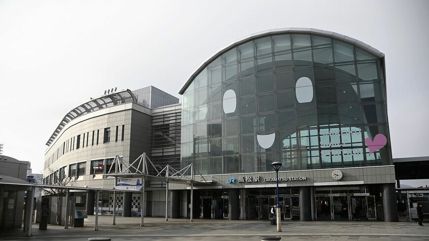 JR高松駅。新幹線が乗り入れる日は来るか？（筆者撮影）