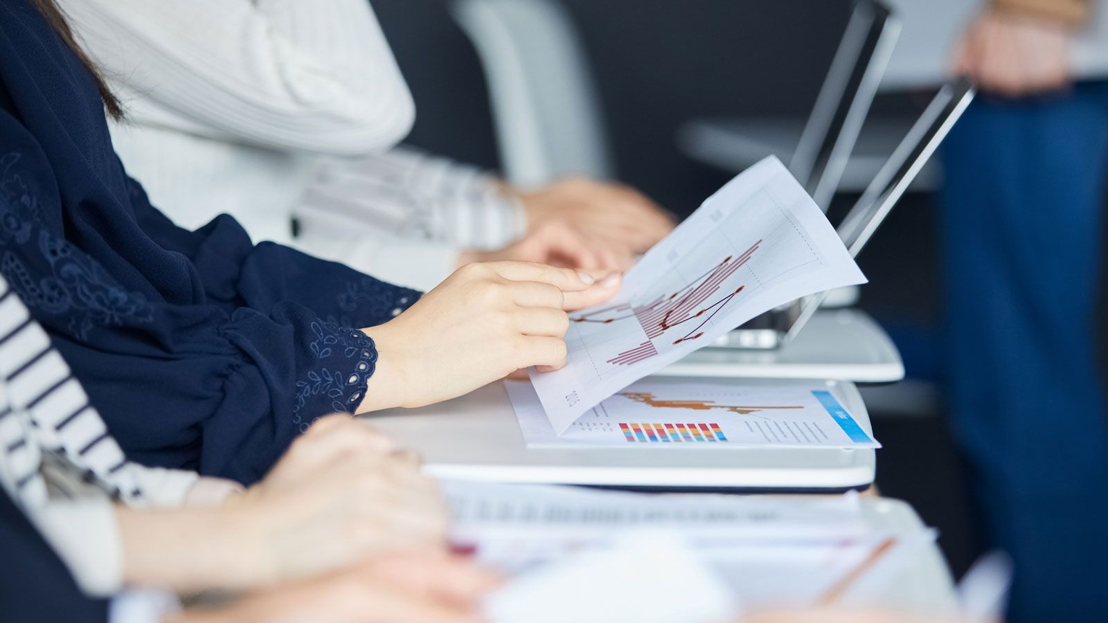 アマゾンで最高の会議は 一言も話さない 会議 リーダーシップ 教養 資格 スキル 東洋経済オンライン 社会をよくする経済ニュース