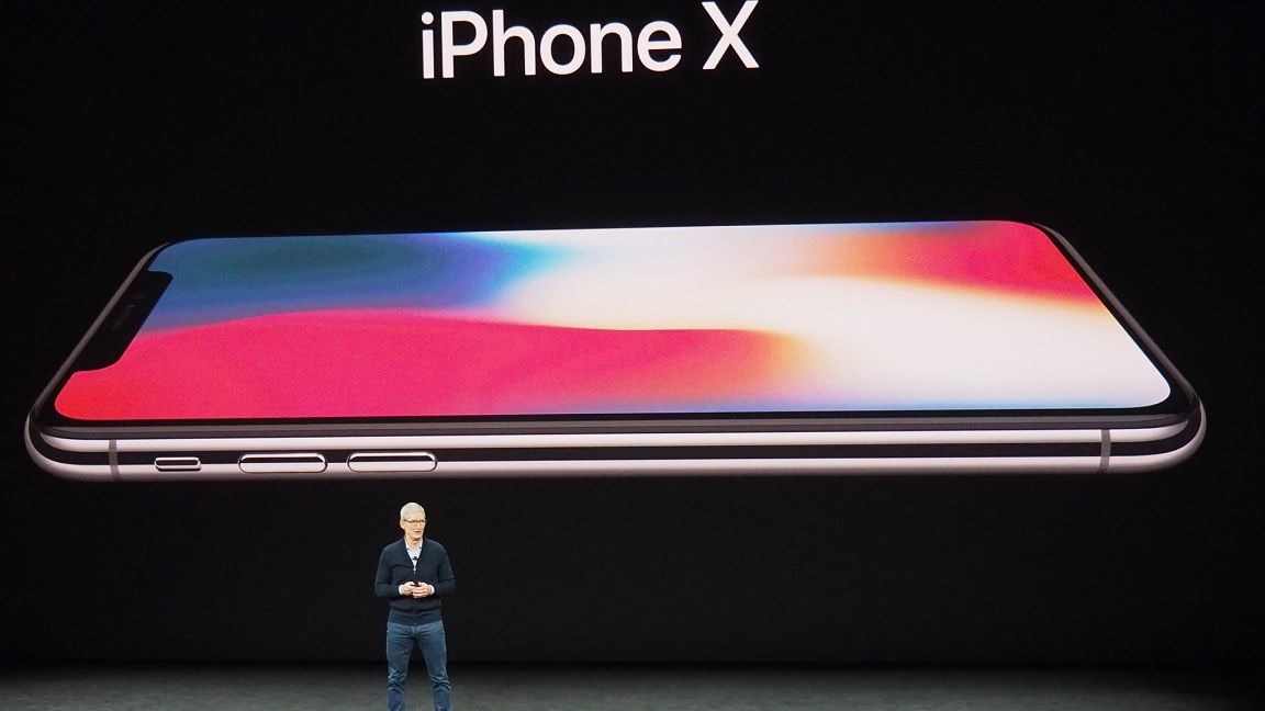 iPhone Xが｢記念碑的モデル｣といえるワケ ｢未来へつながる道｣を