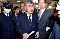福田次官｢セクハラ断固否定｣でも辞職の理由 ｢職責を果たすことが困難になる｣と判断