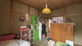 ｢月給26万円で家賃15万円なんて払えない｣45歳デザイナーが東京を離れ大阪の実家で手に入れた快適生活