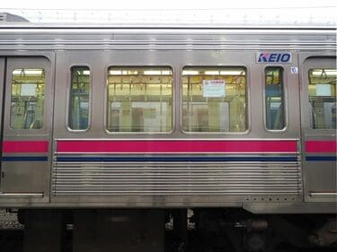 ※訳アリ　 京王電鉄7000系　側面種別表示器　（現行仕様） 京王7000系｢中身は21世紀仕様｣いぶし銀の最古参 リニューアルで今も