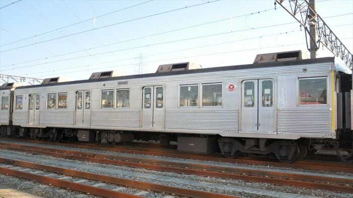 4号車8861。1982年製で「軽量車体」のため