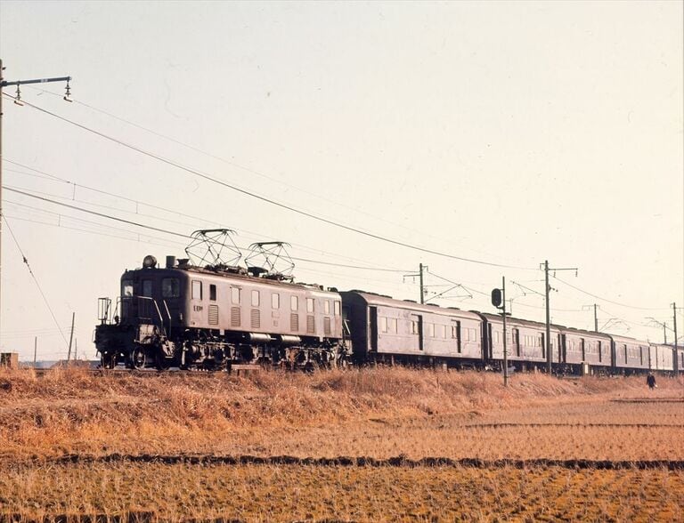 EF56形 電気機関車 違うかもしれません EF56形 電気機関車 違うかも