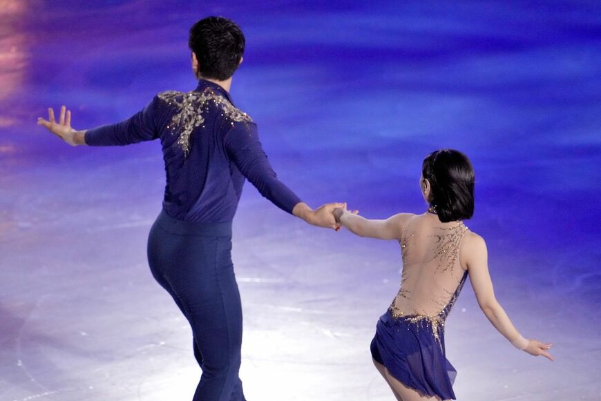 三浦璃来さん＆木原龍一さん。2022-23年シーズンに国際スケート連盟の主要3大会である「グランプリファイナル」「4大陸選手権」「世界選手権」を1シーズンで制する「年間グランドスラム」を達成した。「スターズ・オン・アイス ジャパンツアー2023」2023年4月6日 横浜公演初日（撮影：梅谷秀司）