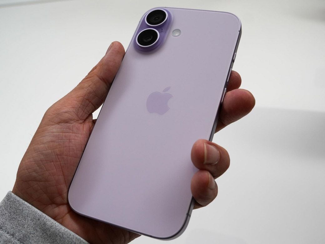 iPhone 17