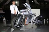 ヤマハ発動機の「MOTOROiD2」（筆者撮影）