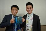 話題のお笑いコンビ「しんとすけ」（写真右が首里のすけさん）（撮影：松永多佳倫）