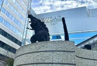 日本とアメリカで別進行する｢ゴジラワールド｣､東宝を象徴する怪獣は再び原点から離れてしまうのか