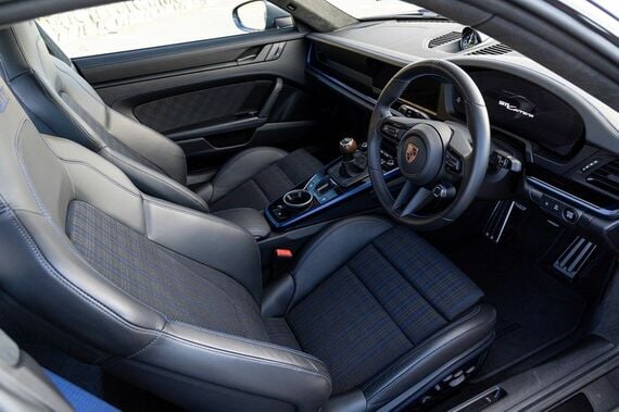 911カレラTのインテリア