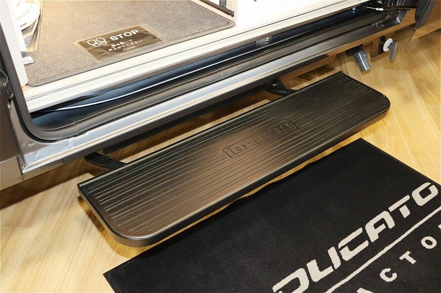 ジャパンキャンピングカーショー2026でトイファクトリーが発表した新型「ダヴィンチ6.0」（写真：筆者撮影）