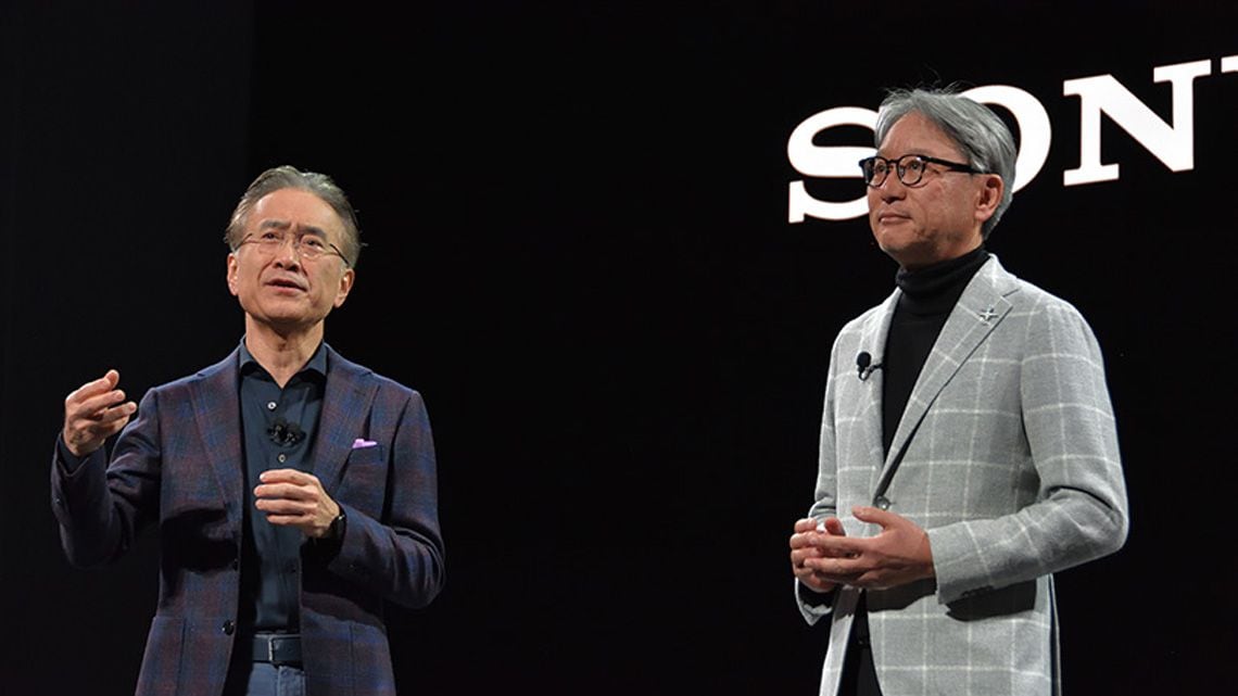 ホンダの三部社長とソニーの吉田会長