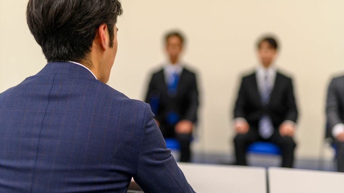 質問を受けたらまず｢ありがとうございます｣､就活の現場で広がる 