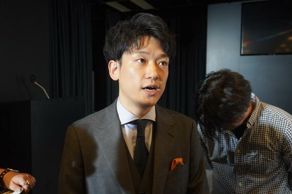 嘉名氏