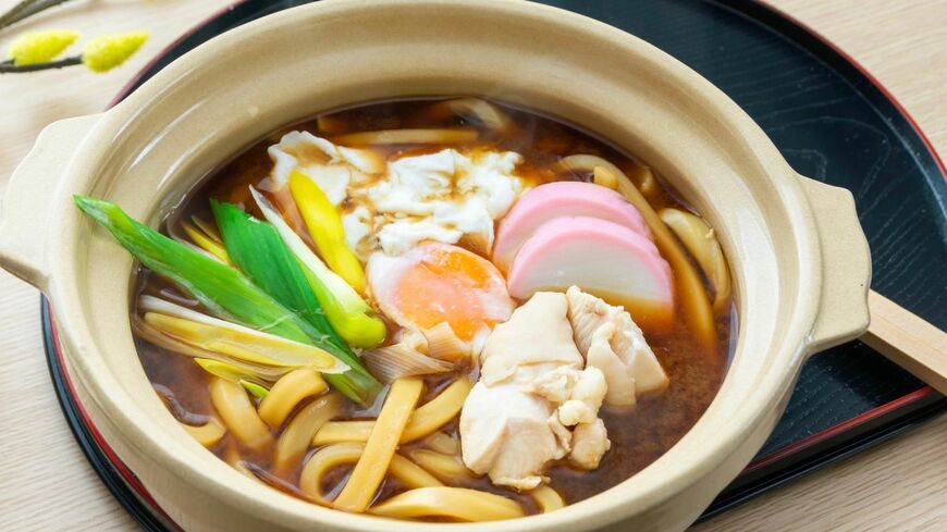 「冷え腸」にならないうどんの食べ方を紹介（写真：kikisorasido／PIXTA）