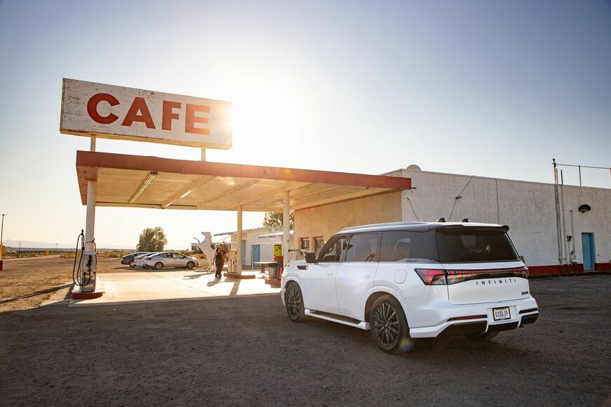 インフィニティのフラッグシップSUV「QX80」（写真：平野 陽）