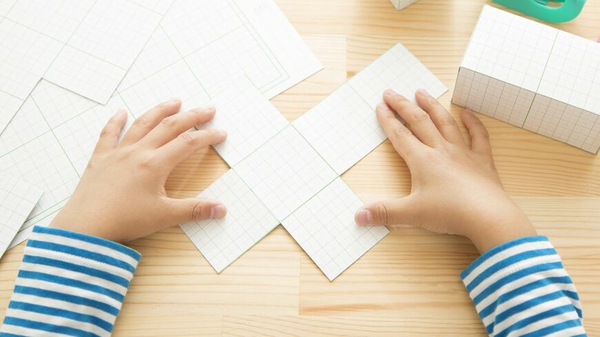 頭の中でありありと思い描く能力を育むには？（写真：C-geo／PIXTA）