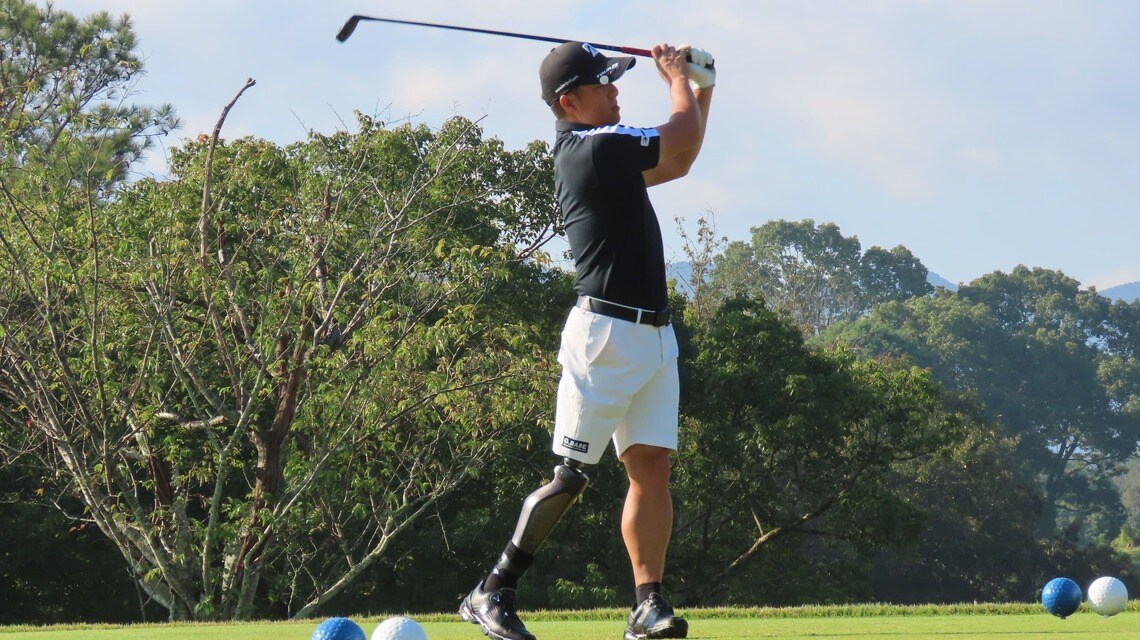 第29回日本障害者オープンゴルフ選手権「グランプリの部」で優勝した吉田隼人選手（写真：筆者撮影）