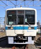 小田原寄りの先頭車、8551の前面