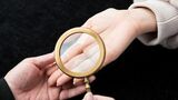 「生命線が切れていると、命の危険がある」は本当か？（写真：Fast&Slow／PIXTA）