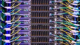 〈バブルリスク〉AIインフラ需要の高まりと共に関連企業による社債発行が過熱､かつてのドットコム時代を超える勢い