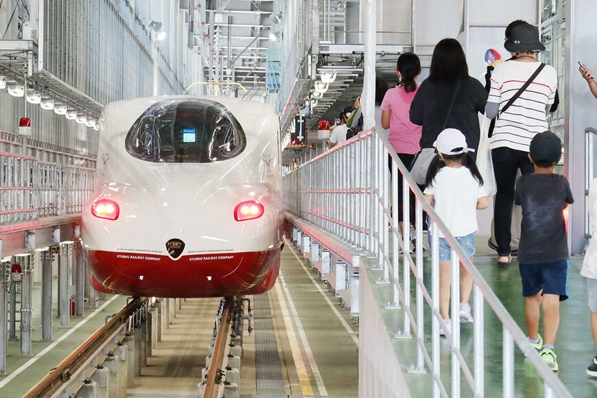 JR九州も大村市民に大村車両基地を公開し、機運の醸成を図っている（写真：恵 知仁）