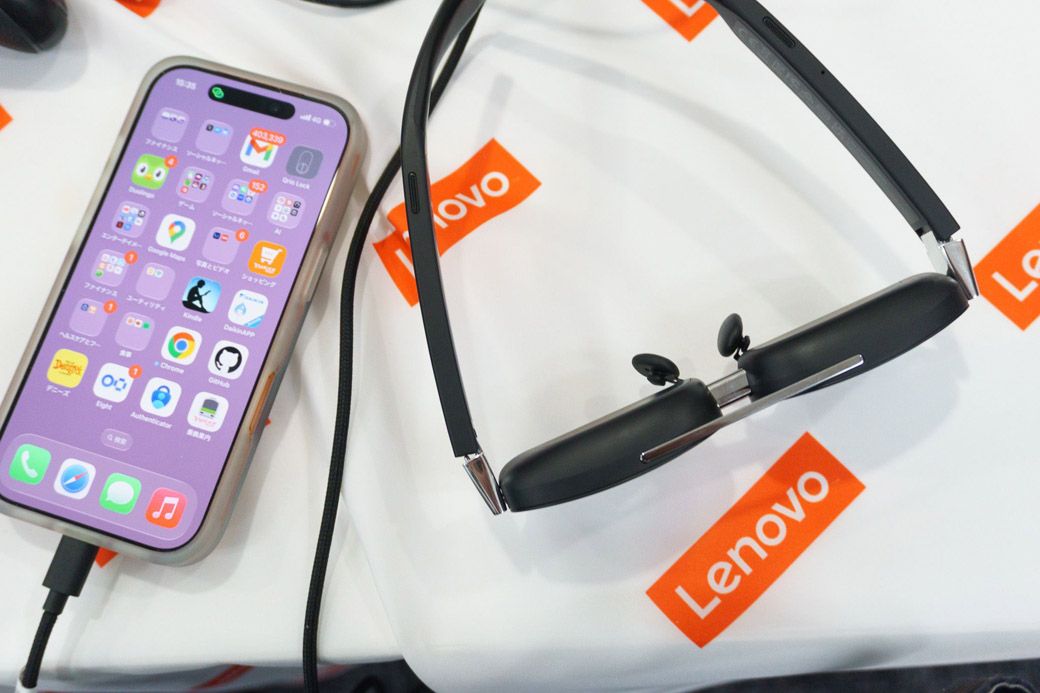 Legion Glasses Gen2をスマートフォンと接続している様子