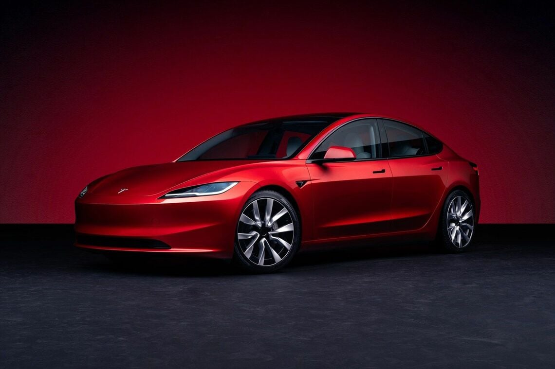 テスラのエントリーモデル「モデル3」（写真：Tesla）