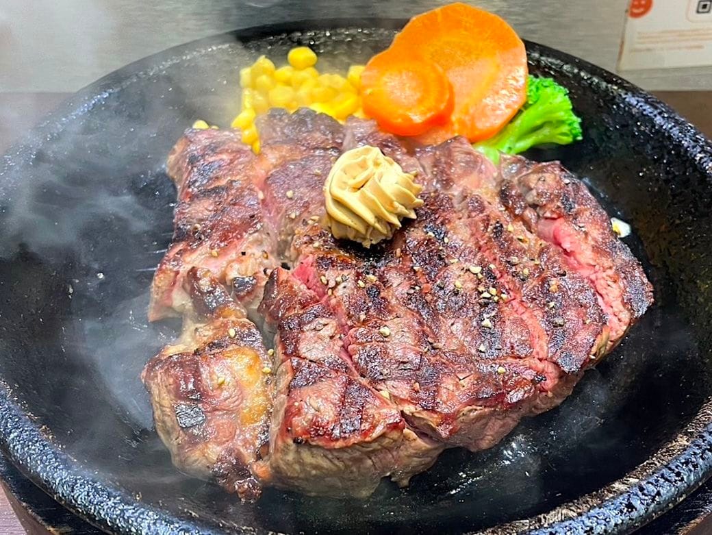 ワイルドステーキ300g（筆者撮影）