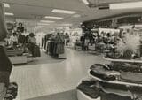 大宮西口共同ビル・DOM（地権者の店）（写真：1984年09月、東洋経済写真部撮影）