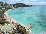 シェラトン・ワイキキ・ビーチリゾートからの眺望。50代男がハワイ一人旅を楽しめるのか、チャレンジしてみた（筆者撮影）