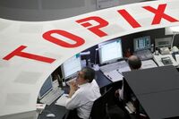 日経平均は小反発､わずか1円97銭高 売買代金は2兆円割れ､方向感乏しい