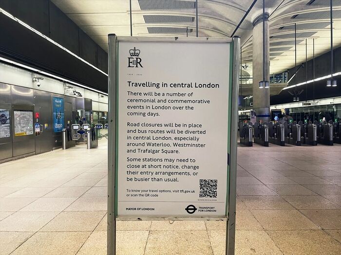 女王逝去に関連するセレモニーなどによる交通への