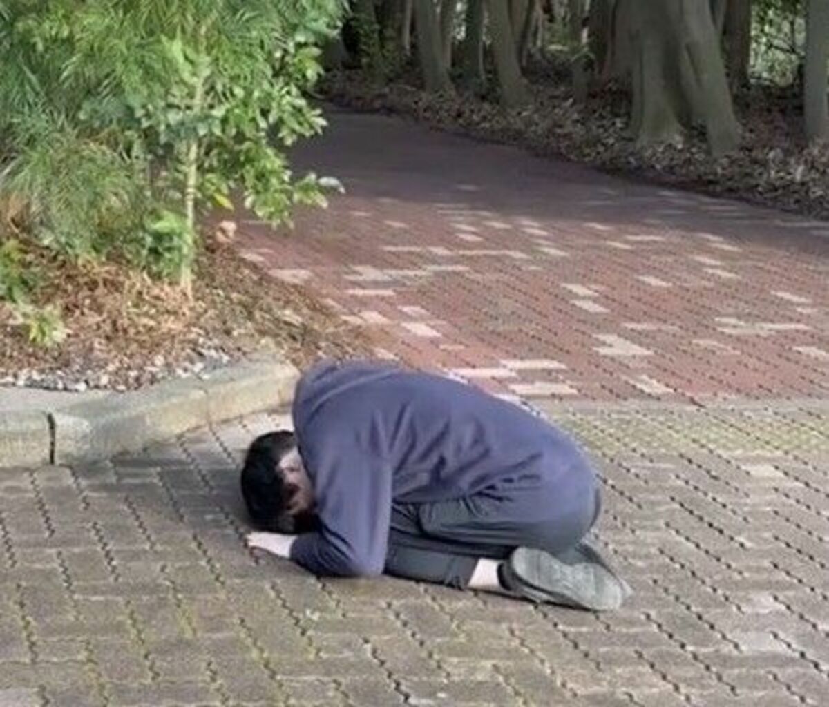 《医学部4浪》諦めて横国入学も4留して中退…30歳で無職･月収3万円の今も父から｢医者になれ｣と言われ続ける彼の呪縛 | ライフ | 東洋経済オンライン
